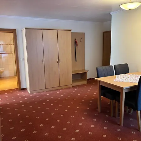 Отель Haus Am Hochwald
